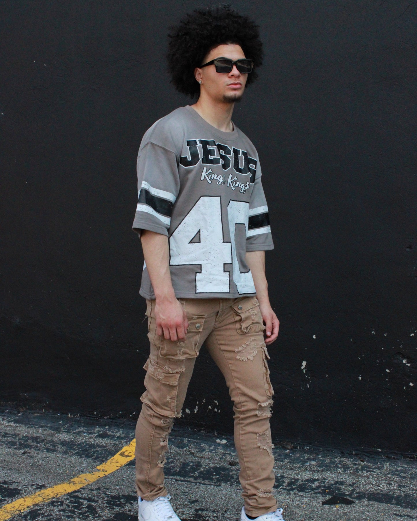 GREY AND BLACK "JESUS 40" SHIRT JERSEY